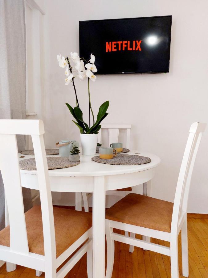 Lovely Equipped Apartment In Kallithea Athena Bagian luar foto
