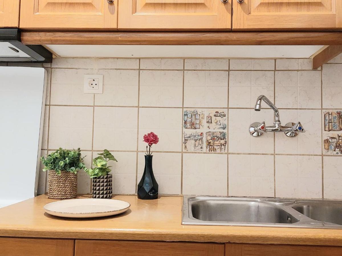 Lovely Equipped Apartment In Kallithea Athena Bagian luar foto